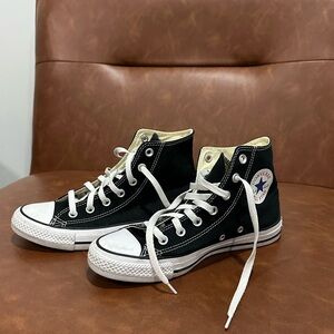 Converse Classic Chuck Taylor High Tops Black